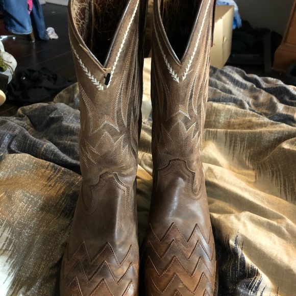 ariat chevron boots
